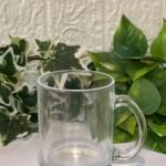 كوب زجاجي شفاف
