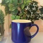 كوب سحري لون كحلي مع مقبض قلب