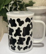 كوب زجاجي للمشروبات الباردة لون ابيض