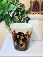 كوب بتصميم شعبي