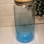 كوب زجاجي ملون ازرق