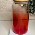 كوب زجاجي ملون احمر