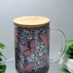 Glass mug with glitter